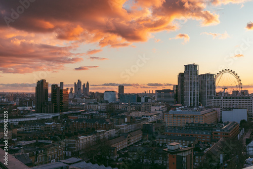 Canvas Print London Sunset from Sea Containers Building, Blackfriars near Southbank