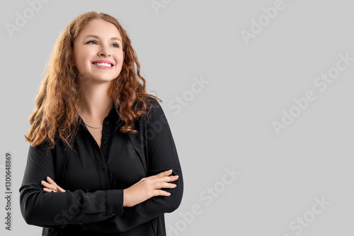 Young businesswoman on ligh...