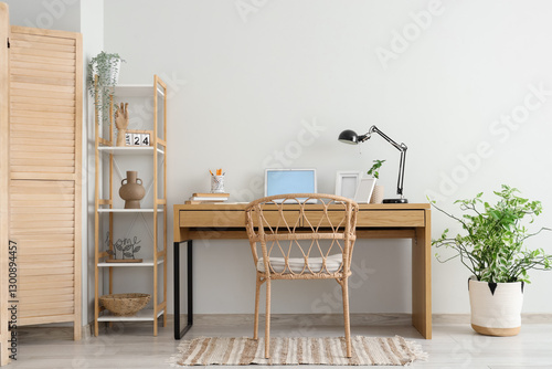 Modern home office workspac...