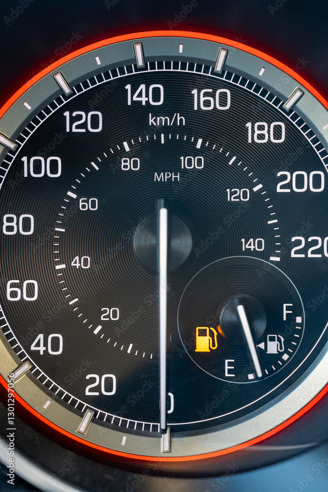 Fototapeta premium speedometer and empty fuel