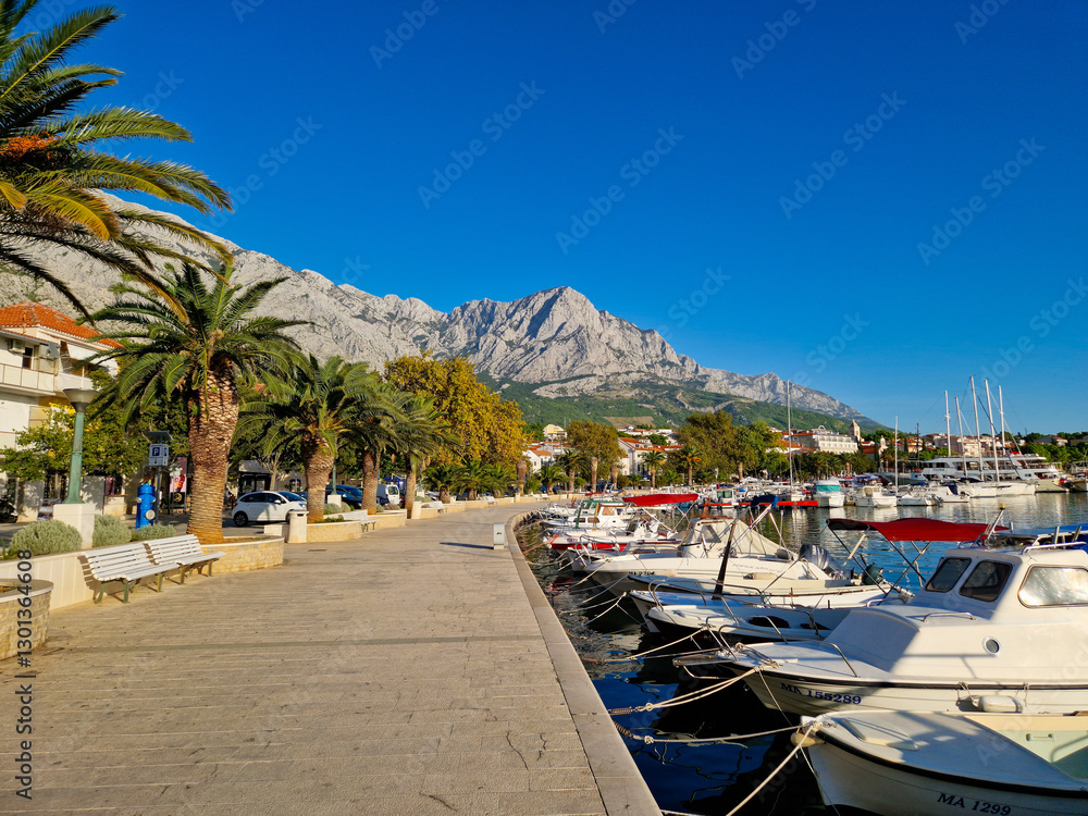 Fototapeta premium Scenic Marina and Mountains in Baska Voda, Croatia