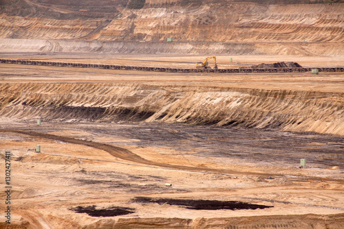 Obraz na płótnie Germany, North Rhine Westphalia, -june 2017: natural structures in open pit coal mine; Germany,for winning brown coal w salonie