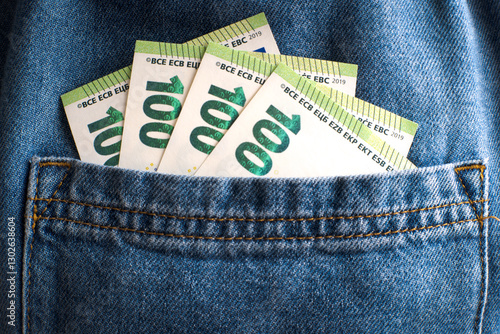 Obraz na płótnie Euro banknotes in trouser pocket.
w salonie