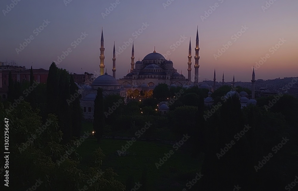 Naklejka premium Sultanahmet Mosque at dusk, Istanbul skyline.