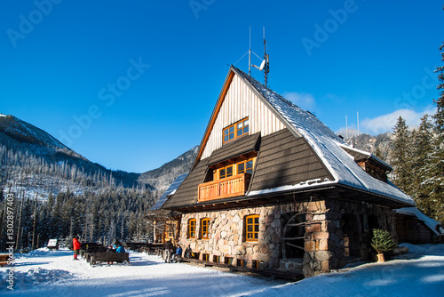 Fototapeta Naklejka Na Ścianę i Meble -  The mountain hut on 