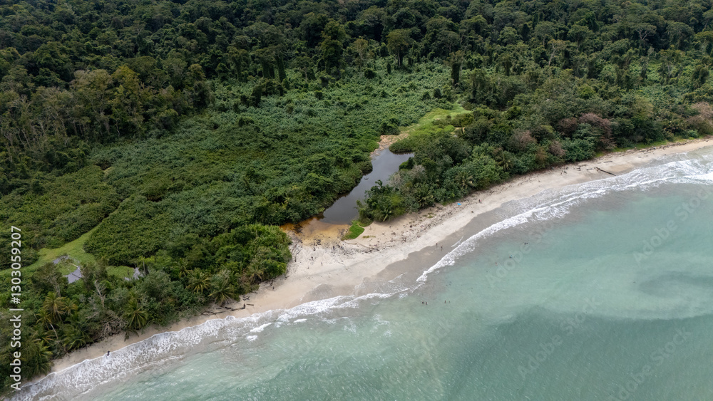 Obraz premium Drone aerial view of Cahuita National Park in the Caribbean of Costa Rica