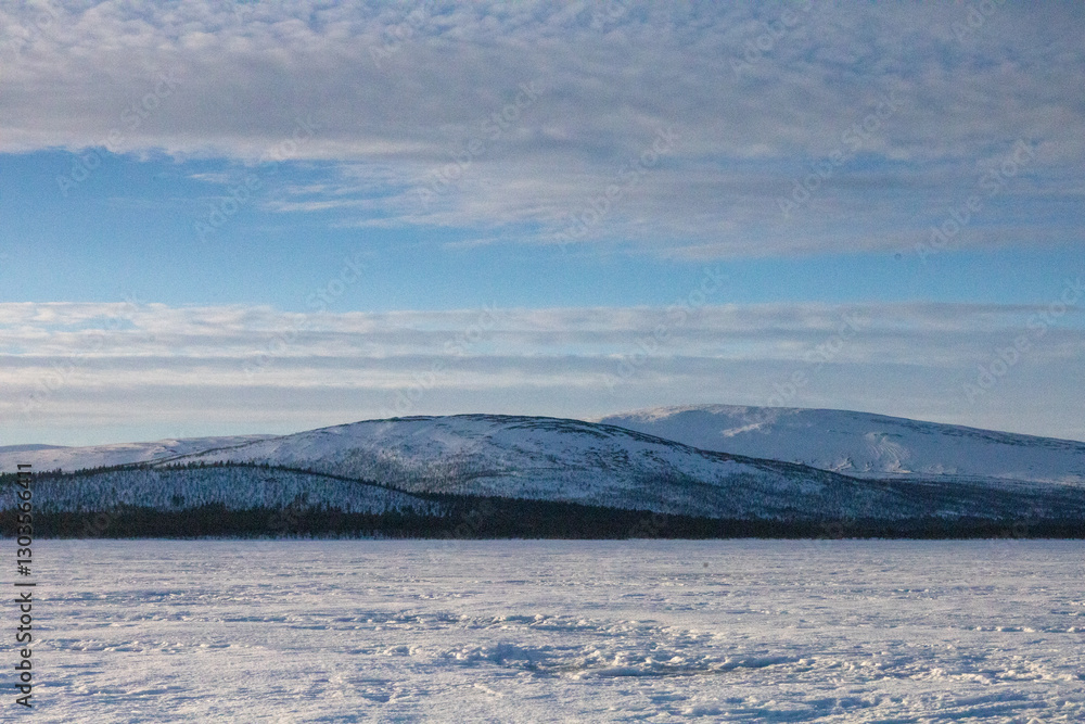Obraz premium Winter landscape in the very north of Sweden, Kiruna, Lapland