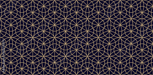 Golden geometric seamless pattern with floral silhouettes, curved lines, hexagons, triangles, circles, lattice, grid. Abstract linear black and gold luxury vector background. Design in oriental style