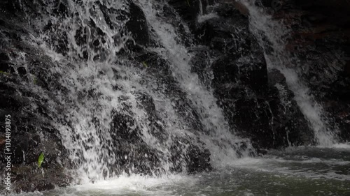 Wallpaper Mural Waterfall: The Power of the Fall Torontodigital.ca