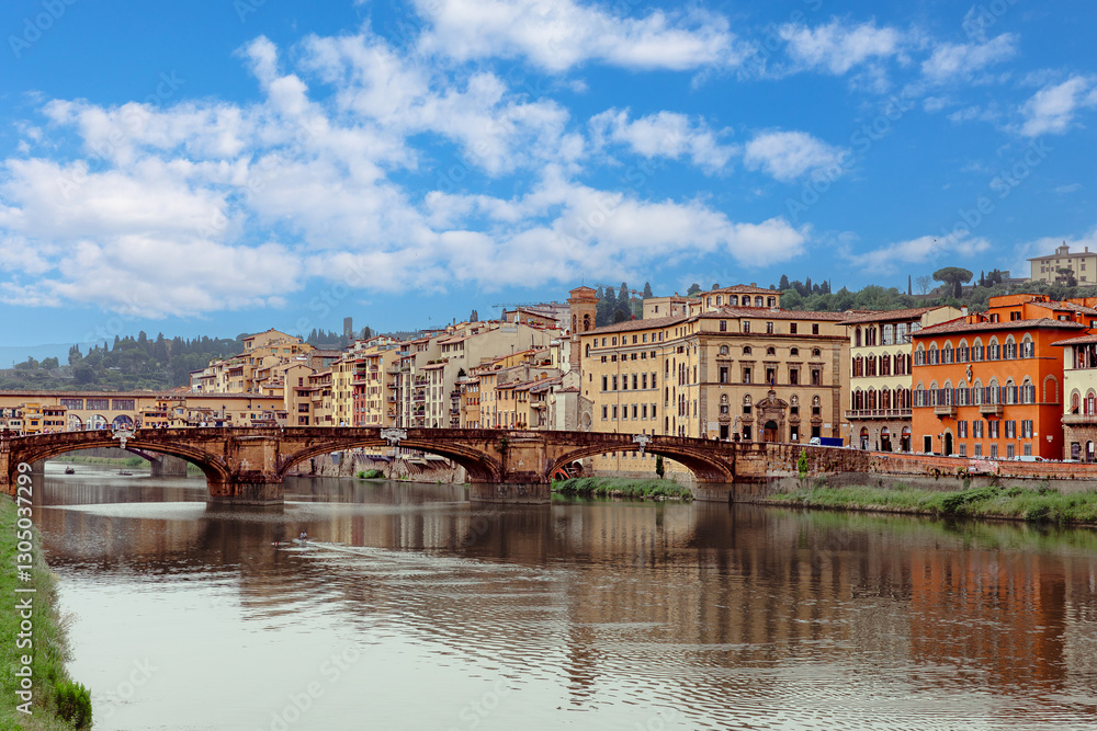 Obraz premium Santa Trinita (Holy Trinity) is a stone arched bridge over the Arno River in Florence, region of Tuscany, Italy.