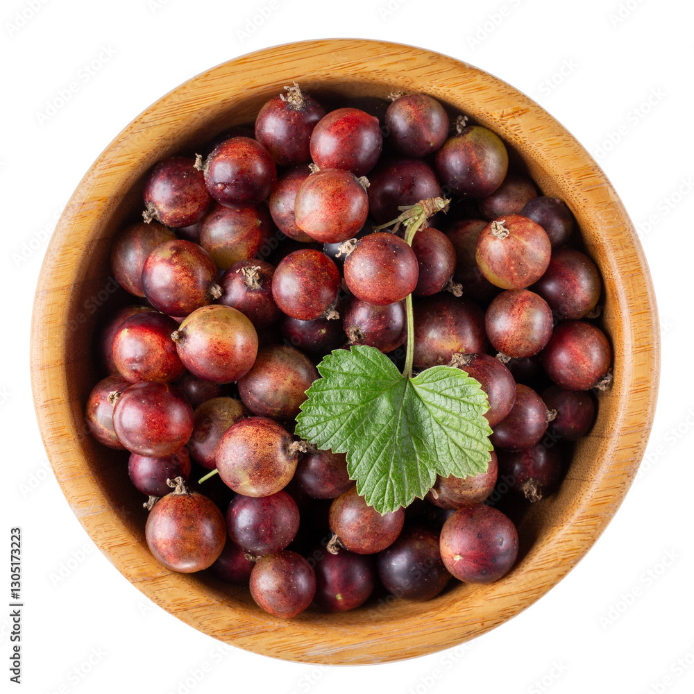 Obraz premium Gooseberry berries in wooden bowl isolated on white. Top view.
