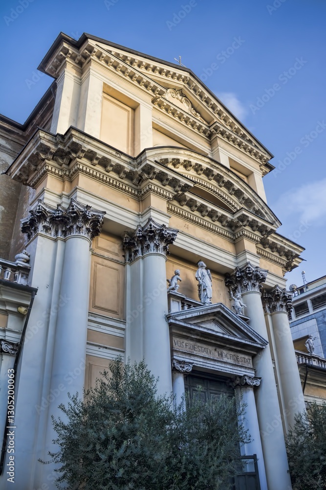 brescia, italien - kirche san lorenzo an der piazza bruno boni brescia, italien - kirche san lorenzo an der piazza bruno boni