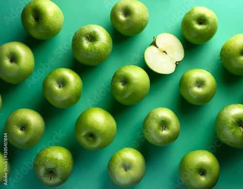 Wallpaper Mural Fotografía profesional, de varias manzanas verdes, realizando un fondo de pantalla de un patron de manzanas perfectamente alineadas, realista, 4k Torontodigital.ca