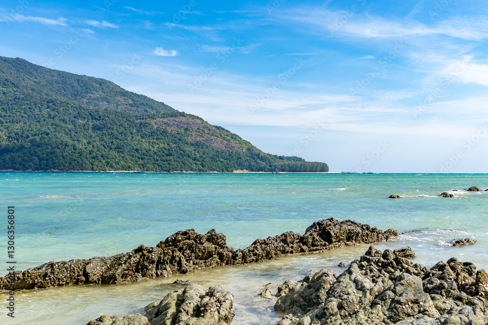 Obraz premium Thailand A Small Island Of The Coast Of Ko Lipe With A Coral Reef