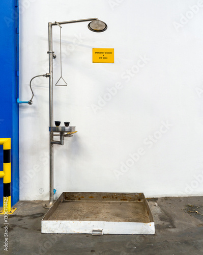 Emergency shower and eye wash station for chemical accident in storage warehouse