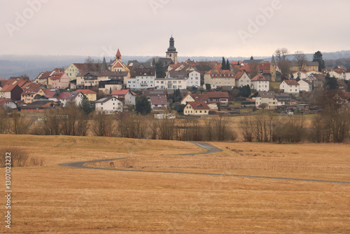 Blick vom Vulkanradweg auf Herbstein (Vogelsberg)