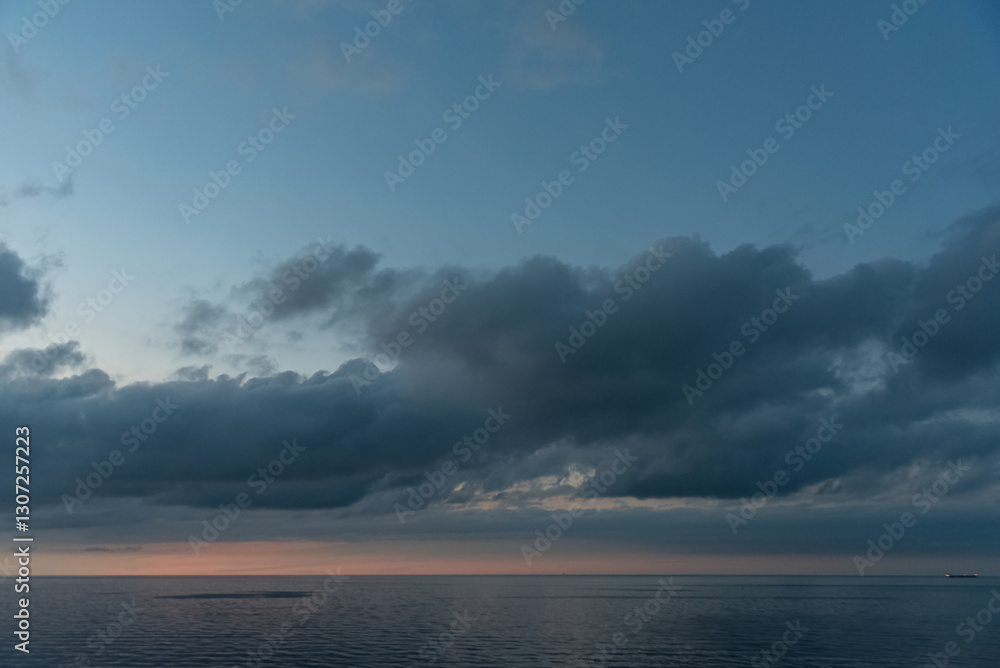 Fototapeta premium Beautiful photo of the sea and sky