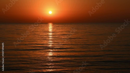 夕日が海に沈むまでのタイムラプス