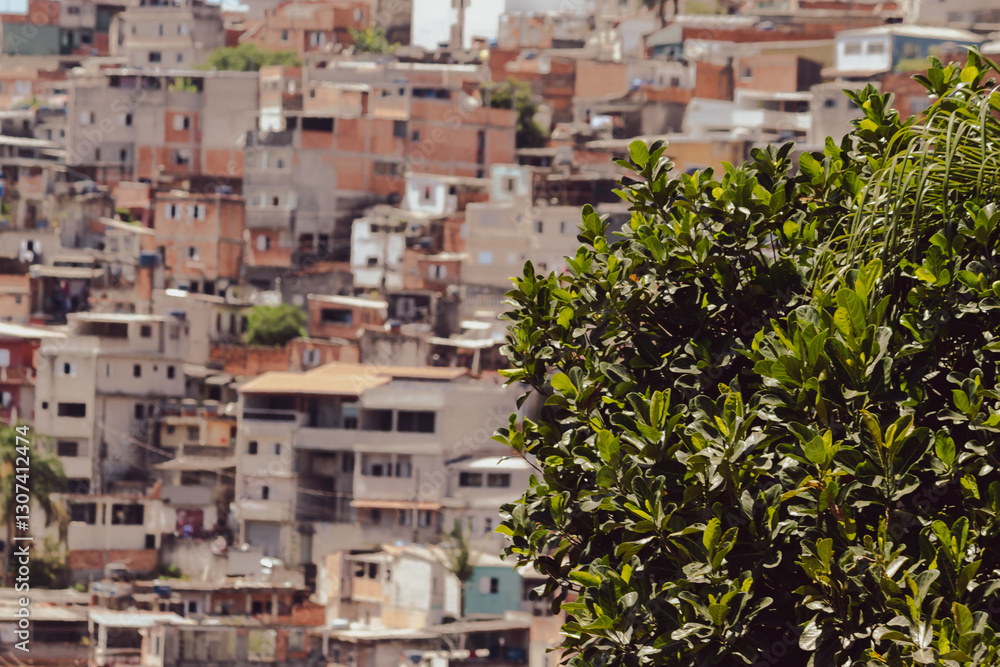 Obraz premium Vista de bairro periférico da zona sul de São Paulo, Brasil.
