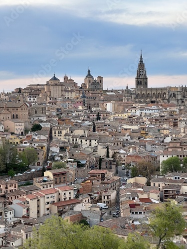Obraz na płótnie Skyline view of the old city Toledo, Castile-La Mancha, Spain, April 2024 w salonie
