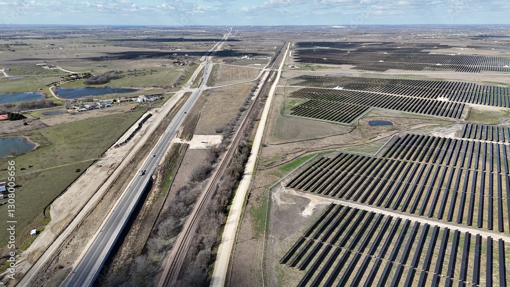 Fototapeta premium Solar panel farms in Texas