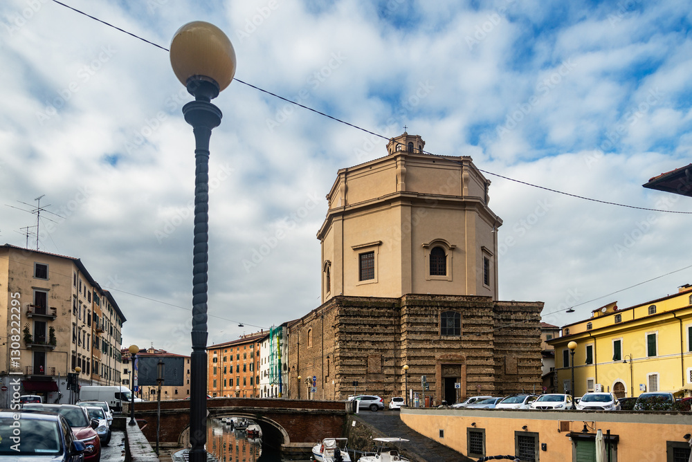 Φωτογραφία Santa Caterina church in Livorno, Italy