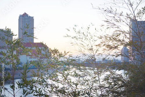 Obraz na płótnie 宝塚市の朝の風景 w salonie