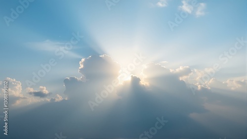 阳光穿透云层