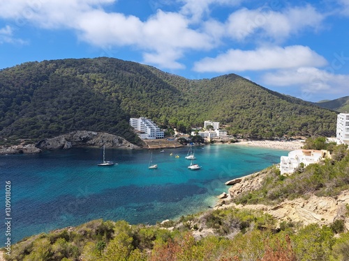 Cala Llonga