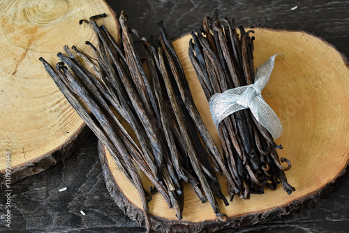 Delicious and expensive vanilla spice, this vanilla comes from Indonesia