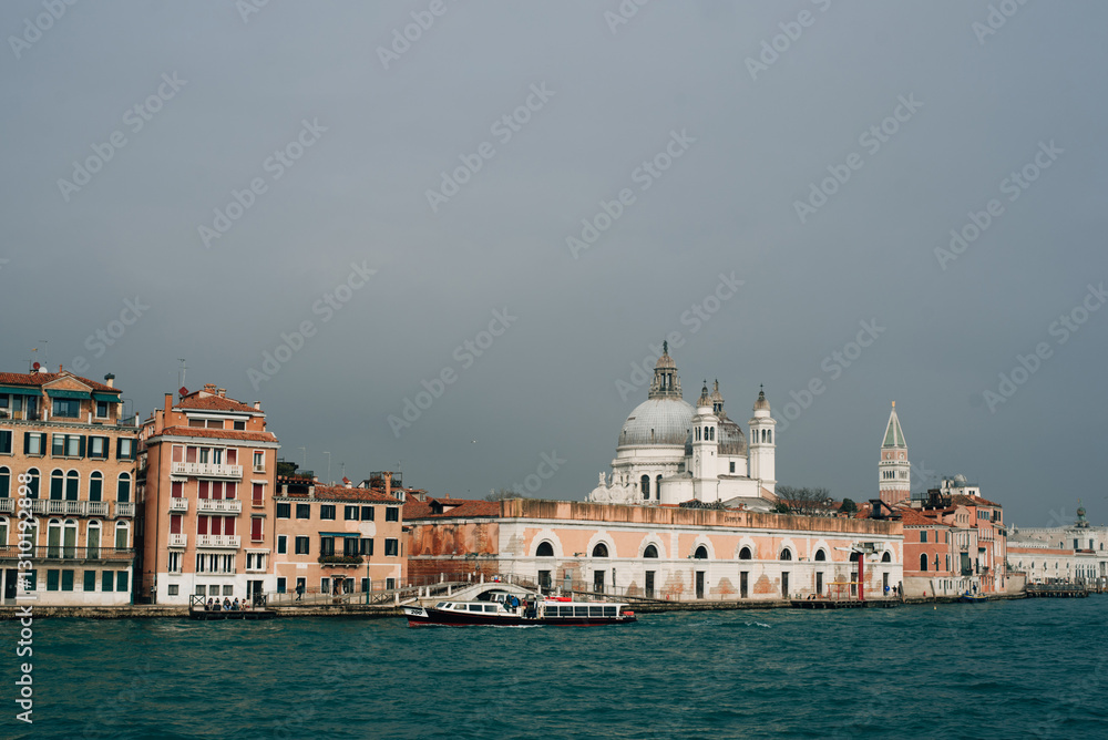 Fototapeta premium view of Venice from the water