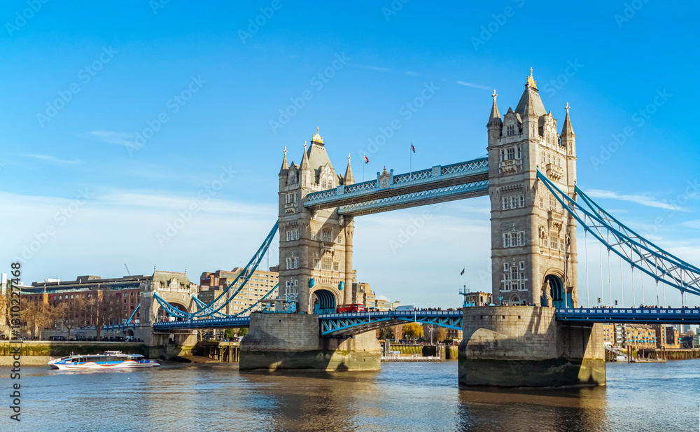Obraz premium Tower Bridge, London, England, Thames