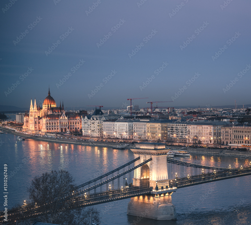 Famous Chain Bridge and the Hungarian Parliament in dusk