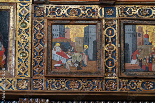 Картината върху платно This artwork is a Byzantine-influenced religious panel, possibly from an altarpi