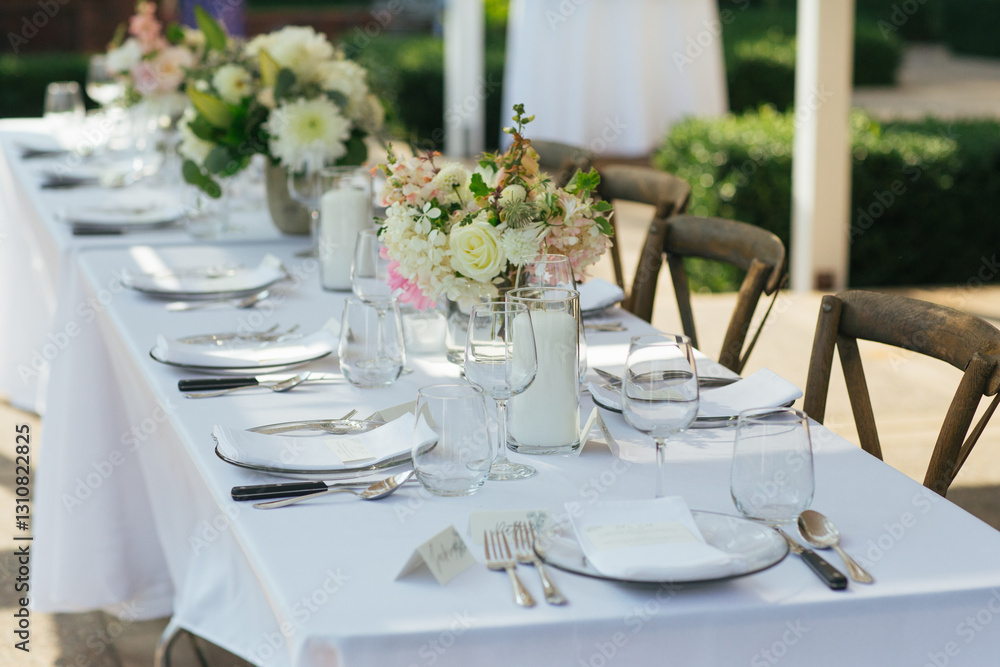 Fototapeta premium Beautiful Wedding Reception Table Setting Outdoors