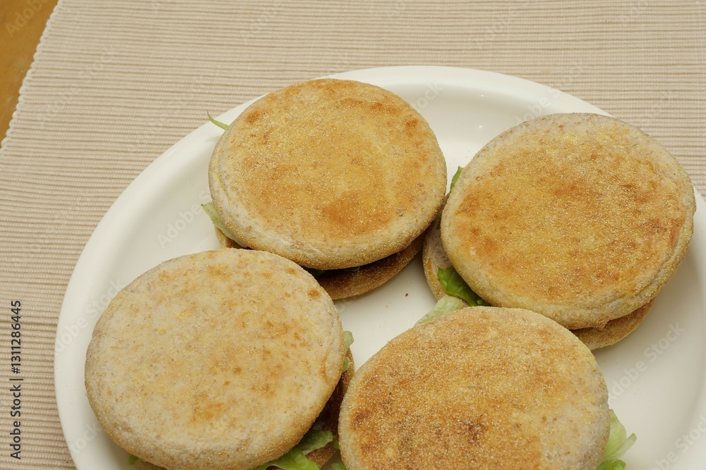イングリッシュマフィンを使ったハンバーガー イングリッシュマフィンを使ったハンバーガー
