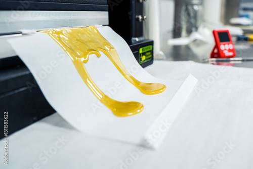 Foto Fresh Pressed Cannabis Live Rosin Up Close
