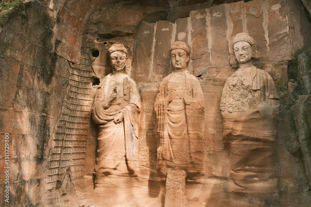 Naklejka premium Traditional Buddhist stone carvings in Anyue，Sichuan