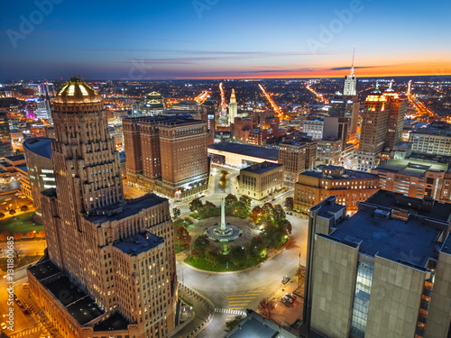 Canvas Print Buffalo, New York, USA evening time lapse over Niagara Square.
