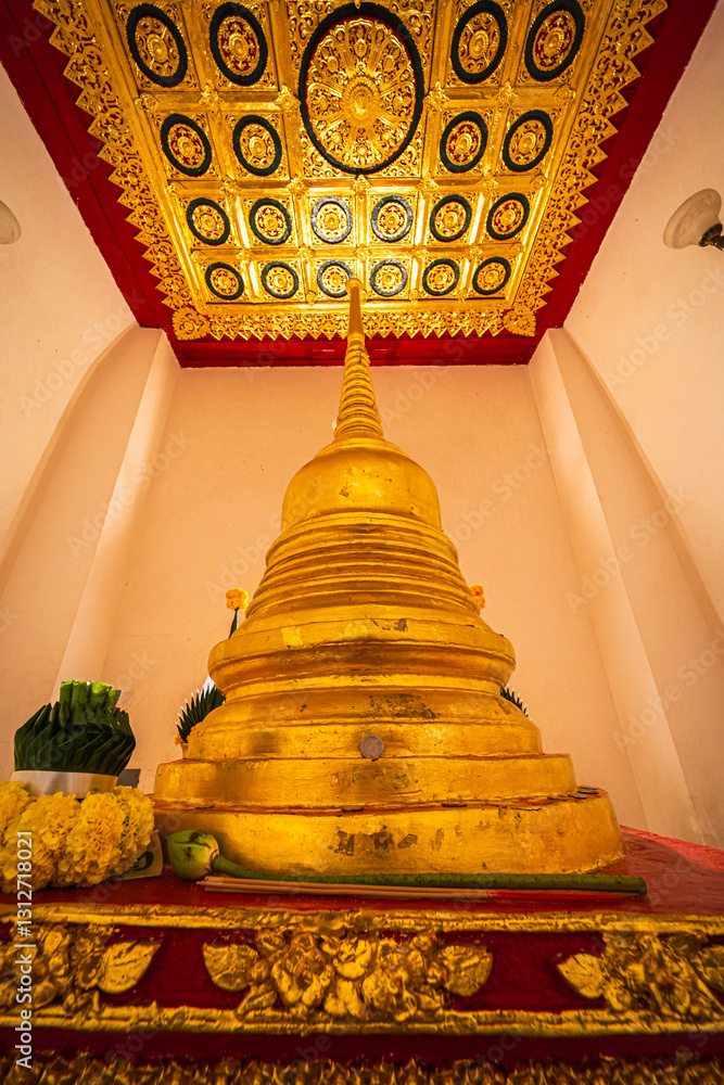 Climb the prang to pay homage to the Buddha's relics at a large Phra Si Rattana Mahathat is a Buddhist temple (wat) event tourist attractions It is a major tourist attraction Phitsanulok,Thailand.