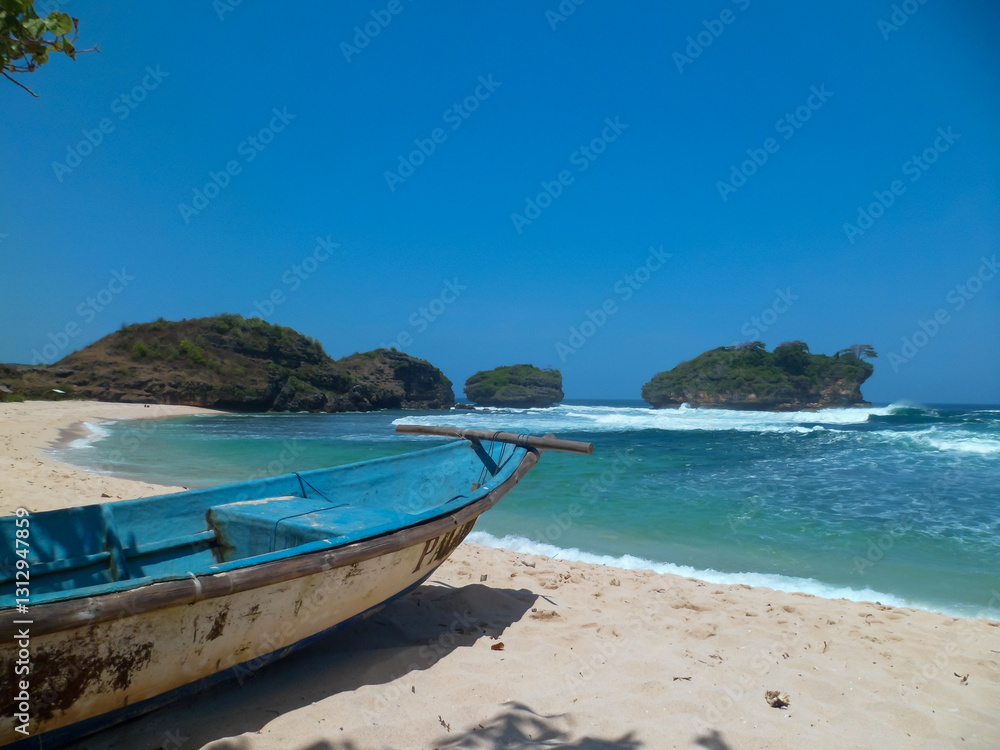 Watu Karung Beach is located in Pacitan, East Java, Indonesia. Watu Karung is known as a beach that has world-class waves. The waves on this beach reach a height of 4 meters, explore 08 september 2013 Watu Karung Beach is located in Pacitan, East Java, Indonesia. Watu Karung is known as a beach that has world-class waves. The waves on this beach reach a height of 4 meters, explore 08 september 2013