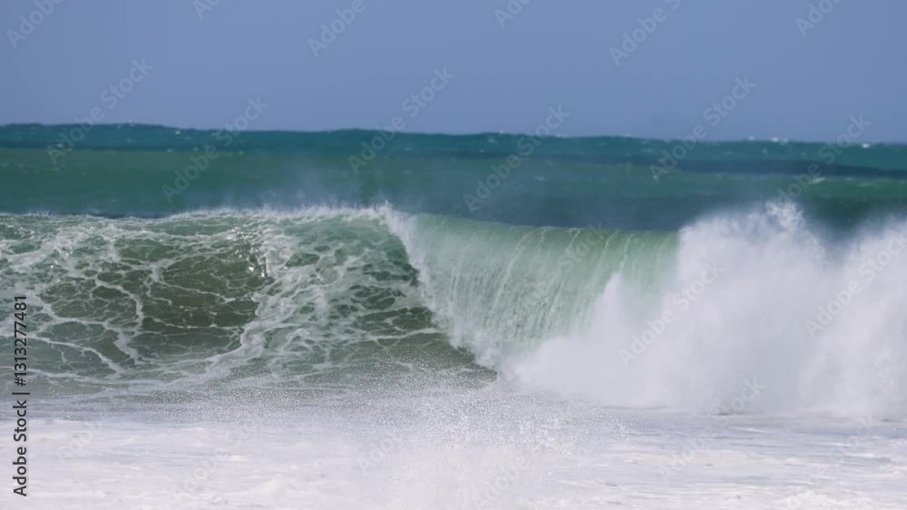 Powerful Pacific Ocean Waves Breaking Powerful Pacific Ocean Waves Breaking