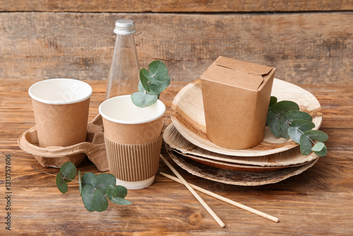 Eco tableware with plant br...