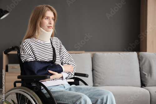 Injured young woman in whee...
