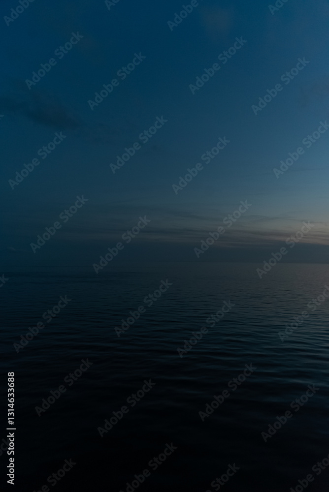 Fototapeta premium Beautiful photo of the sea and sky