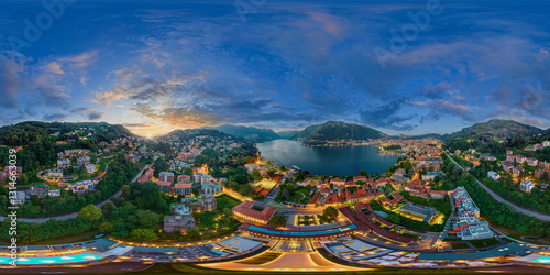 Obraz na płótnie lake como 360° vr airial panorama equirctangular environment w salonie