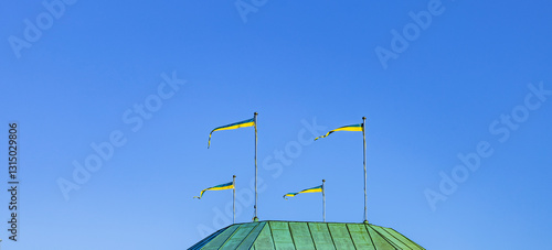 Schwedische Fahnen flattert im Wind