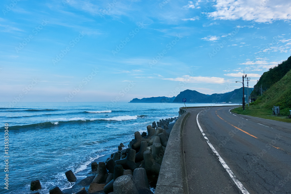 Obraz premium Scenic Coastal View of Golden Road, Southern Hokkaido, Japan