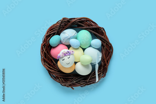 Decorative nest with Easter...