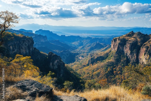 Majestic mountain scenery from priyadarshini viewpoint in pachmarhi, madhya pradesh, india for travel enthusiasts and nature adventurers looking for stunning landscapes